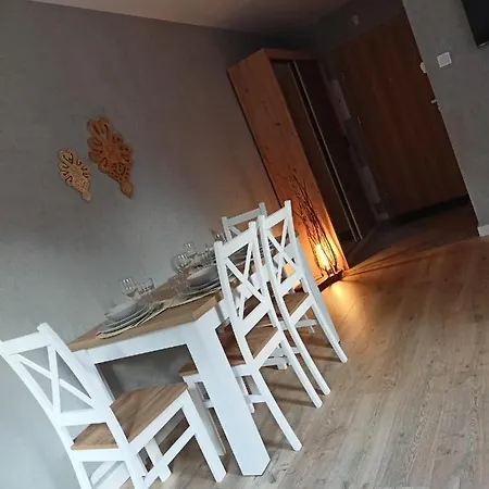 Szum Lomnicy Apartment Karpacz