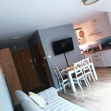 Apartment Szum Lomnicy