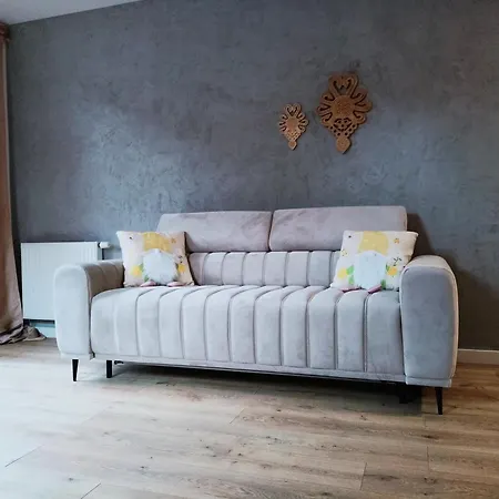 Apartment Szum Lomnicy